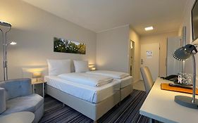 Astra Düsseldorf 3*